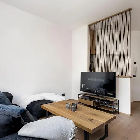 1919 Apartman
