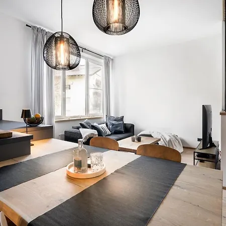 Apartman 1919 *